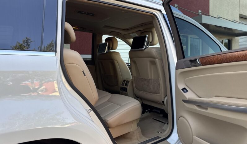 
								2009 Mercedes-Benz GL450 4MATIC full									
