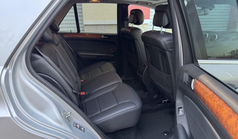 
								2009 Mercedes-Benz ML350 4MATIC full									