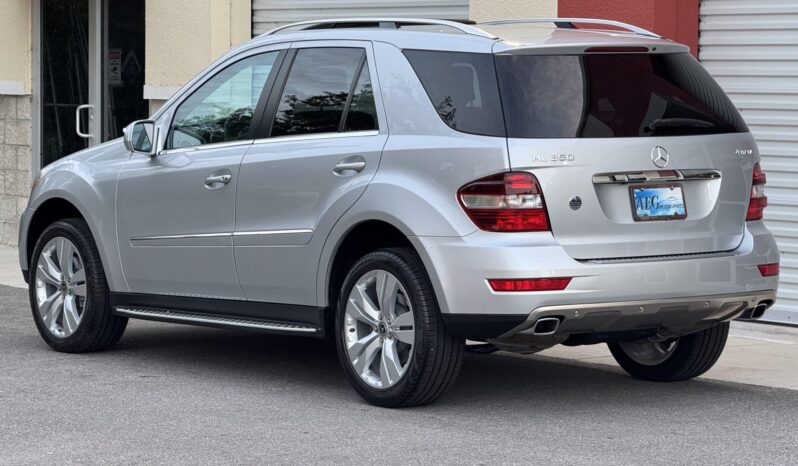 
								2009 Mercedes-Benz ML350 4MATIC full									