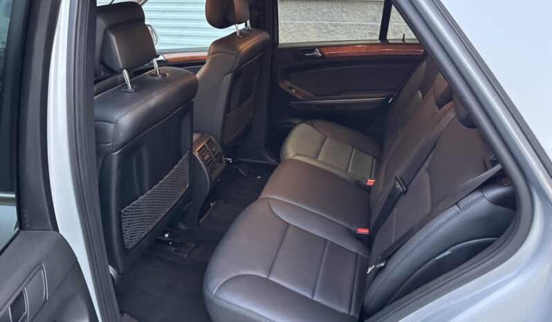 
								2009 Mercedes-Benz ML350 4MATIC full									