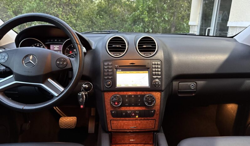 
								2009 Mercedes-Benz ML350 4MATIC full									