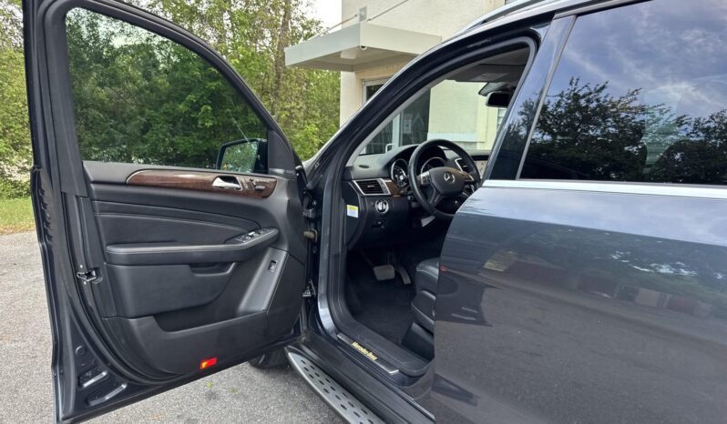 
								2012 Mercedes-Benz ML350 4MATIC full									
