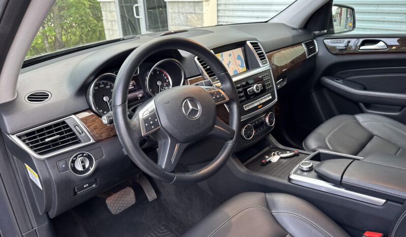 
								2012 Mercedes-Benz ML350 4MATIC full									
