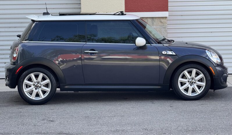 
								2013 Mini Cooper S full									