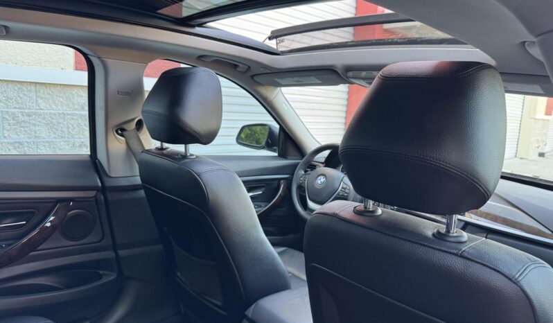 
								2015 BMW 335i xDrive Gran Turismo full									