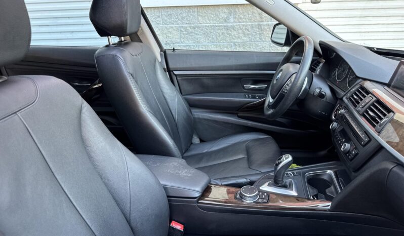 
								2015 BMW 335i xDrive Gran Turismo full									