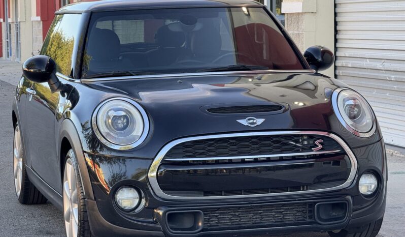 
								2016 Mini Cooper S 6-Speed full									