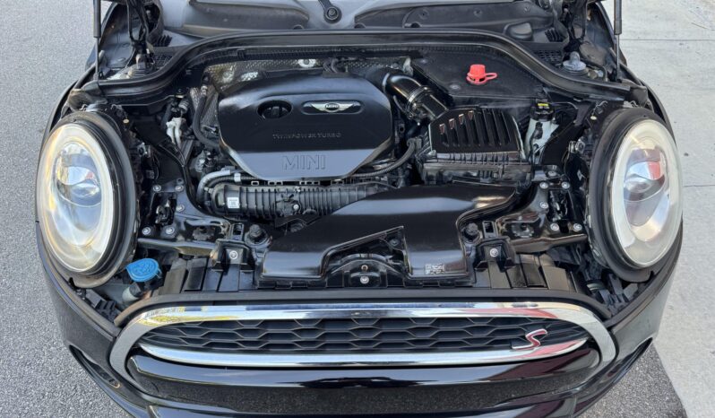 
								2016 Mini Cooper S 6-Speed full									