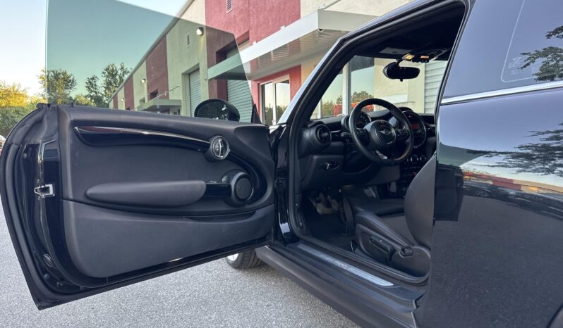 
								2016 Mini Cooper S 6-Speed full									