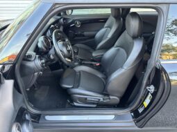 
										2016 Mini Cooper S 6-Speed full									
