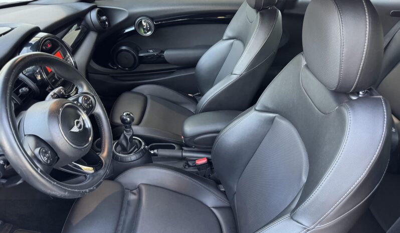 
								2016 Mini Cooper S 6-Speed full									