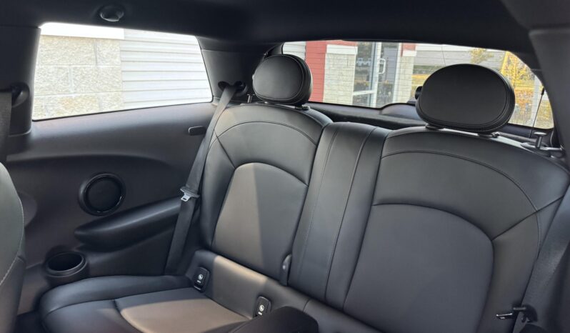 
								2016 Mini Cooper S 6-Speed full									