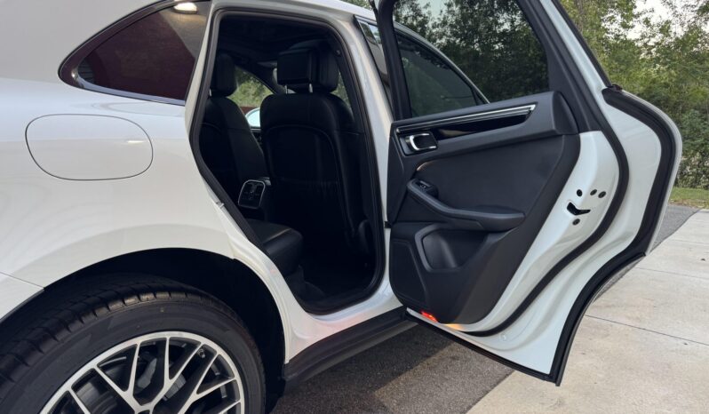 
								2018 Porsche Macan S full									