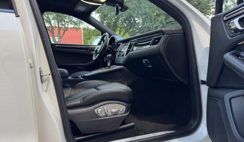 
								2018 Porsche Macan S full									