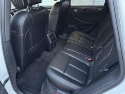 
										2018 Porsche Macan S full									