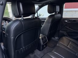 
										2018 Porsche Macan S full									
