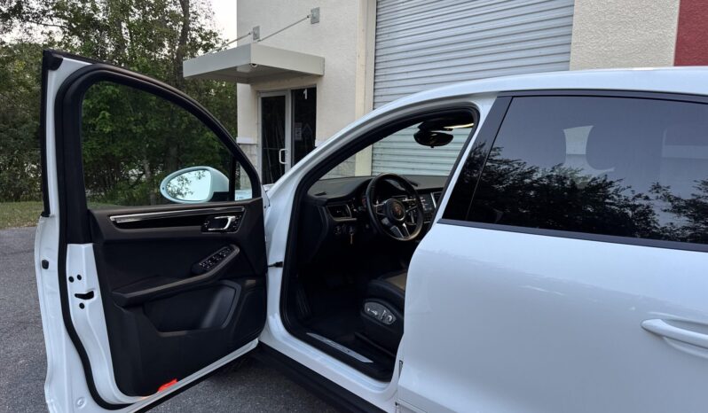 
								2018 Porsche Macan S full									