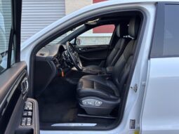 
										2018 Porsche Macan S full									