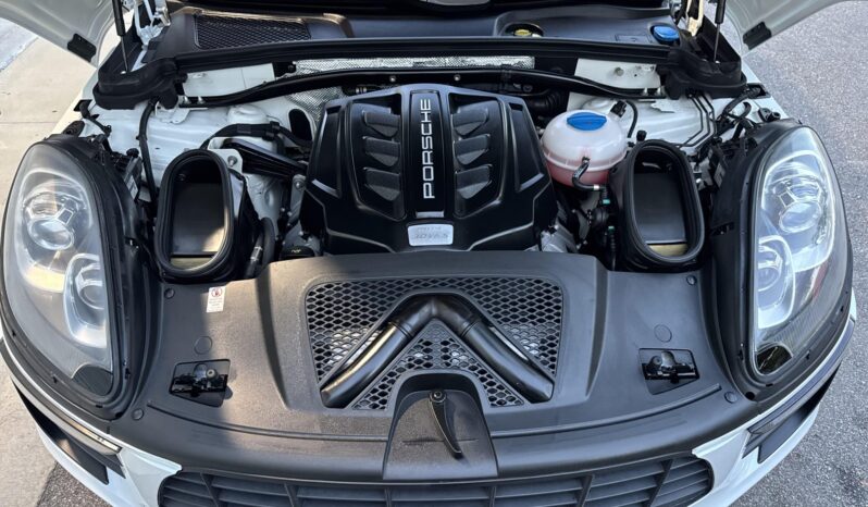 
								2018 Porsche Macan S full									