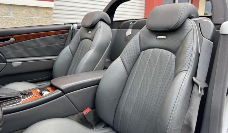 
								2003 Mercedes-Benz SL55 AMG full									