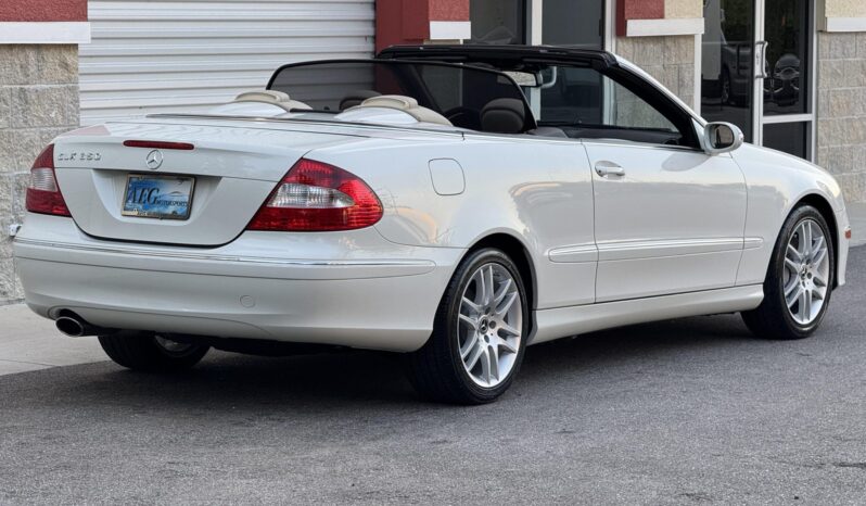 
								2008 Mercedes-Benz CLK350 Cabriolet full									