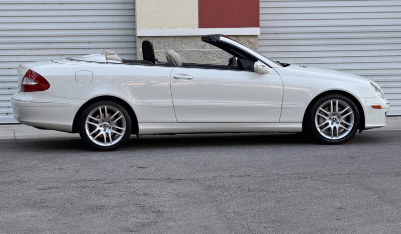 
								2008 Mercedes-Benz CLK350 Cabriolet full									