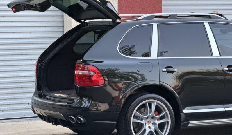 
								2008 Porsche Cayenne Turbo full									