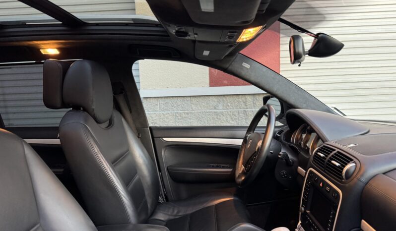 
								2008 Porsche Cayenne Turbo full									