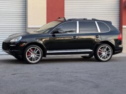 
										2008 Porsche Cayenne Turbo full									
