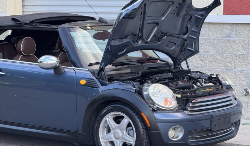 
								2009 Mini Cooper Convertible full									