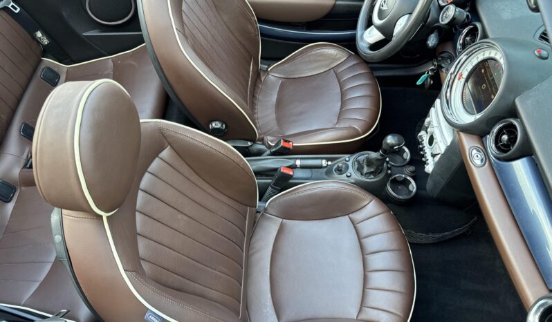 
								2009 Mini Cooper Convertible full									