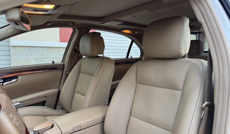 
								2010 Mercedes-Benz S550 full									