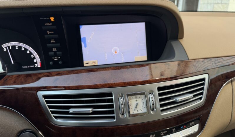 
								2010 Mercedes-Benz S550 full									