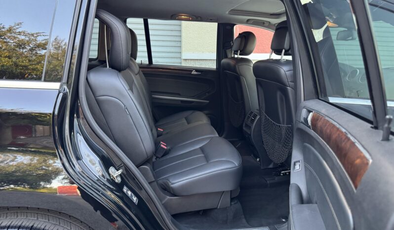 
								2011 Mercedes-Benz GL450 4MATIC full									