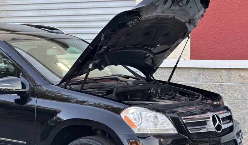 
								2011 Mercedes-Benz GL450 4MATIC full									