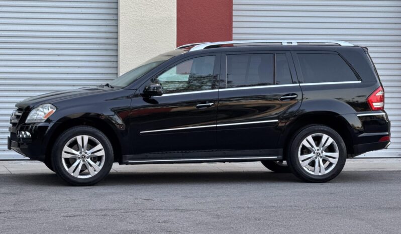 
								2011 Mercedes-Benz GL450 4MATIC full									