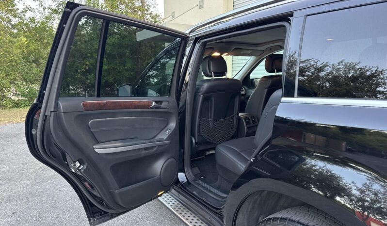 
								2011 Mercedes-Benz GL450 4MATIC full									