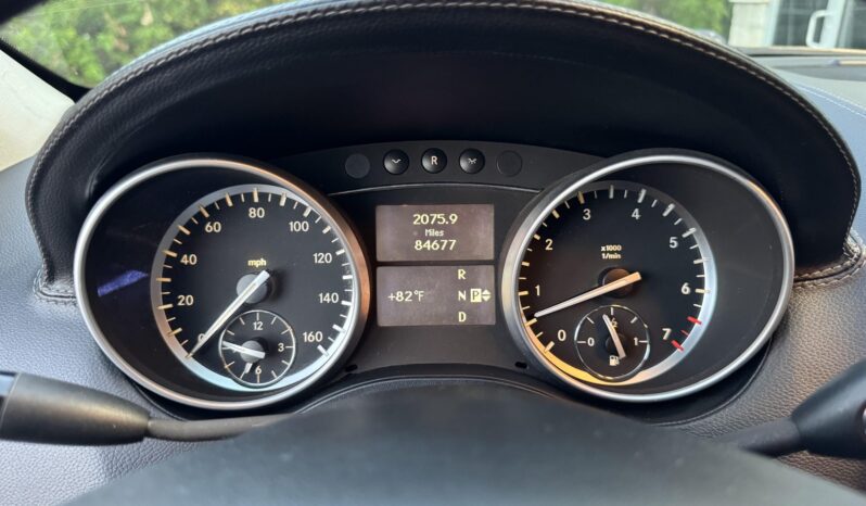 
								2011 Mercedes-Benz GL450 4MATIC full									