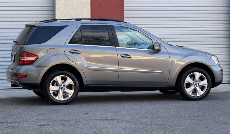 
								2011 Mercedes-Benz ML350 BlueTEC 4MATIC full									