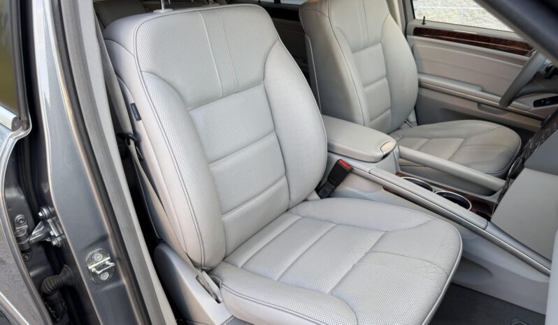 
								2011 Mercedes-Benz ML350 BlueTEC 4MATIC full									