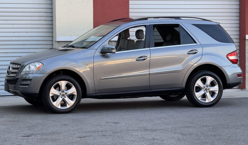 
								2011 Mercedes-Benz ML350 BlueTEC 4MATIC full									