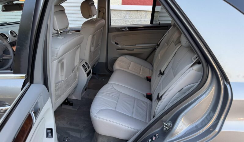
								2011 Mercedes-Benz ML350 BlueTEC 4MATIC full									