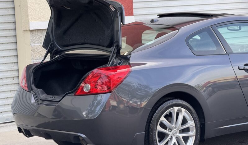 
								2012 Nissan Altima 3.5 SR Coupe 6-Speed full									