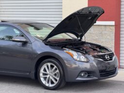 
										2012 Nissan Altima 3.5 SR Coupe 6-Speed full									