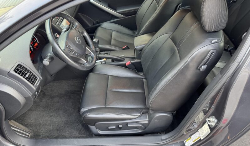 
								2012 Nissan Altima 3.5 SR Coupe 6-Speed full									