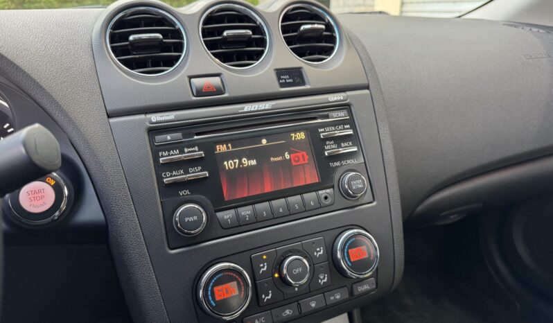 
								2012 Nissan Altima 3.5 SR Coupe 6-Speed full									
