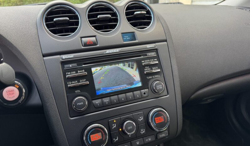 
								2012 Nissan Altima 3.5 SR Coupe 6-Speed full									