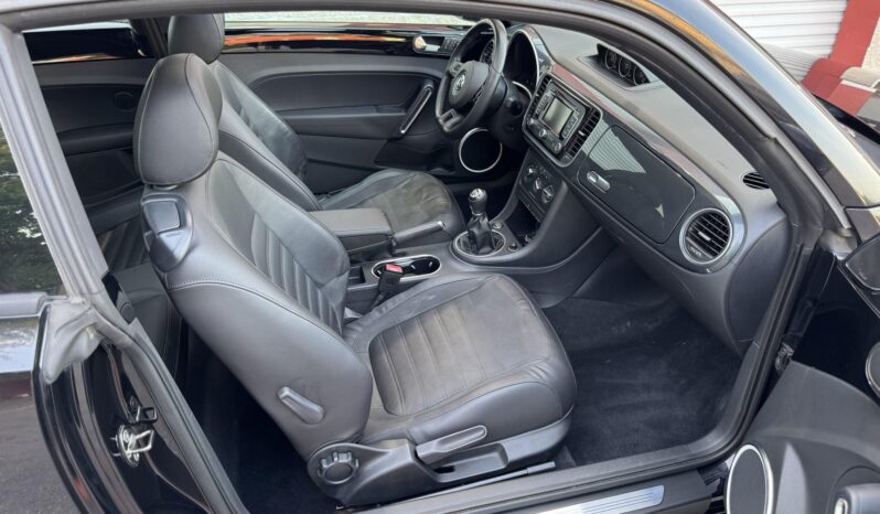 
								2013 Volkswagen Beetle Turbo full									