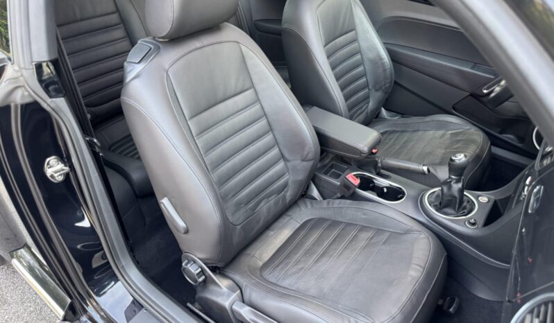 
								2013 Volkswagen Beetle Turbo full									