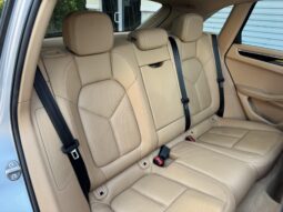 
										2015 Porsche Macan S full									